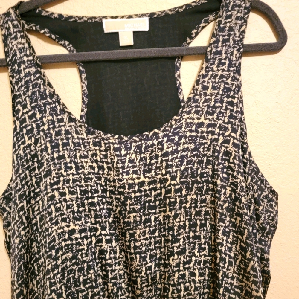Dress - Picture 4 of 6
